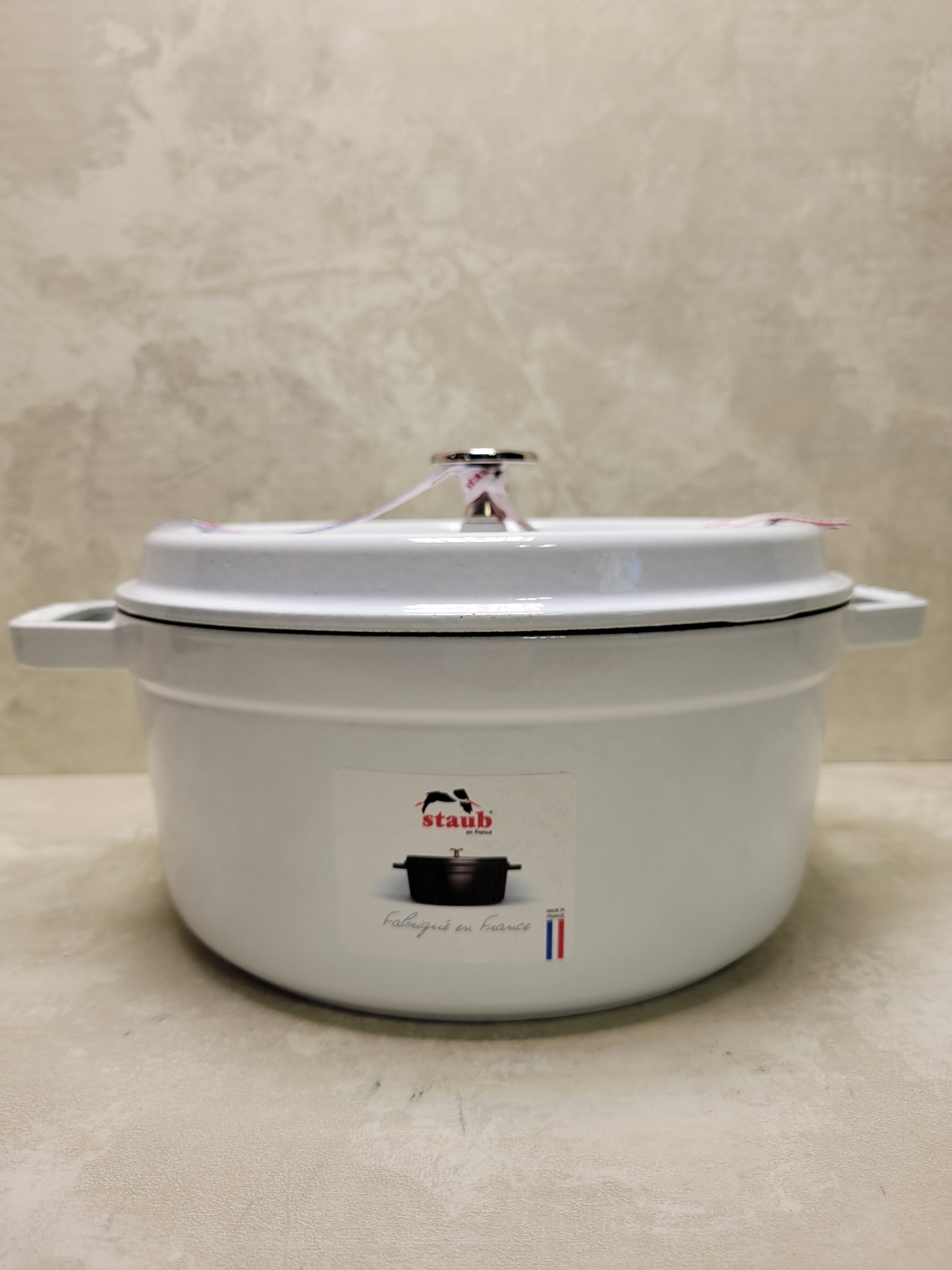Staub Cast Iron 4-qt Round Cocotte - White Truffle (7624473870574)